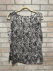 BLACK/WHITE SLEEVELESS TOP $69
