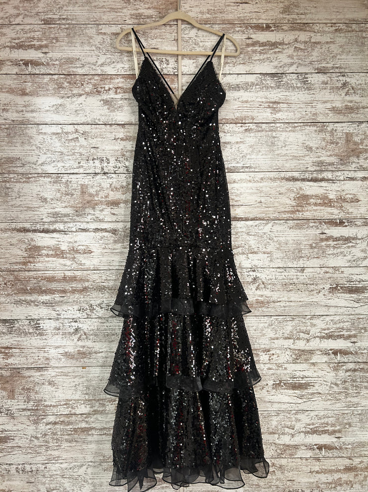 BLACK SEQUIN TIERED MERMAID
