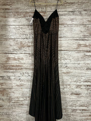 BLACK/GOLD SPARKLY LONG DRESS