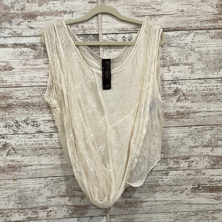 IVORY LACE SLEEVELESS TOP