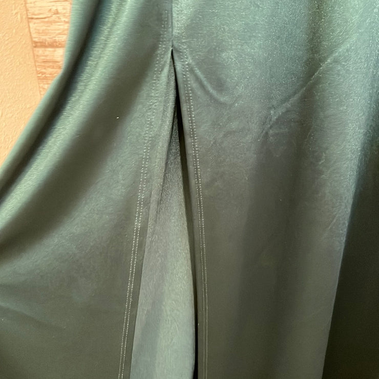 GREEN LONG EVENING GOWN