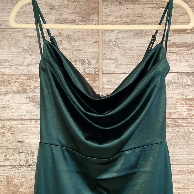 GREEN LONG EVENING GOWN