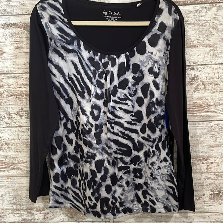 BLACK/WHITE LONG SLEEVE TOP