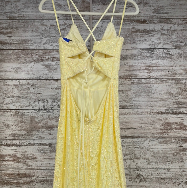 YELLOW LACE LONG DRESS (NEW)