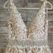 IVORY/WHITE FLORAL A LINE GOWN