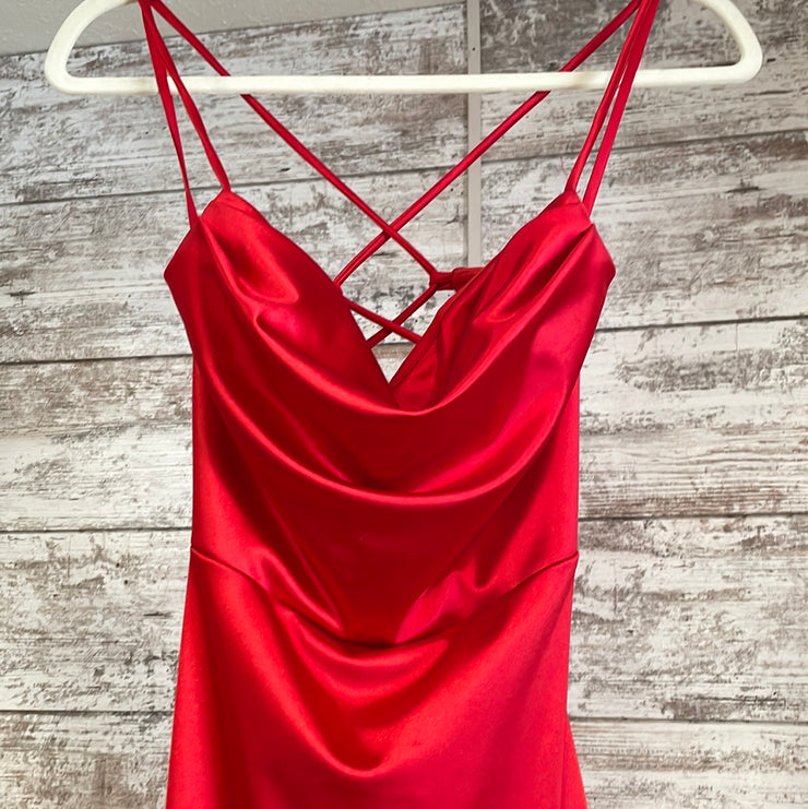 RED LONG EVEING GOWN