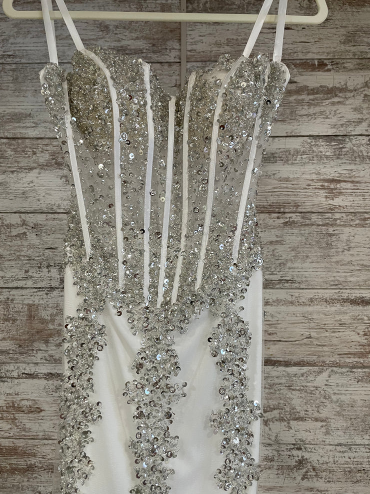 WHITE SPARKLY MERMAID (NEW)
