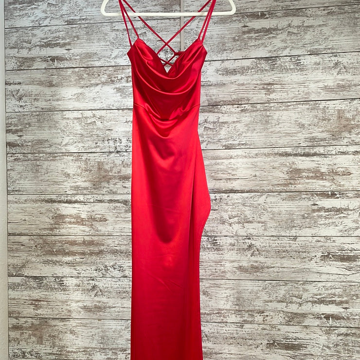 RED LONG EVEING GOWN