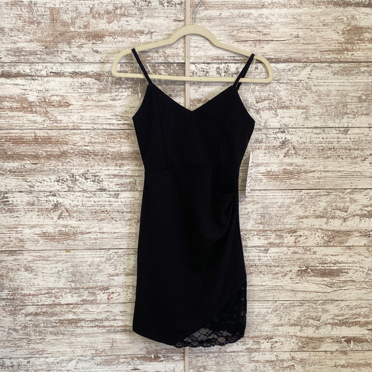 BLACK SHORT DRESS (NEW)