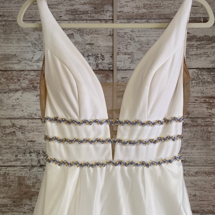 WHITE/FLORAL A LINE GOWN