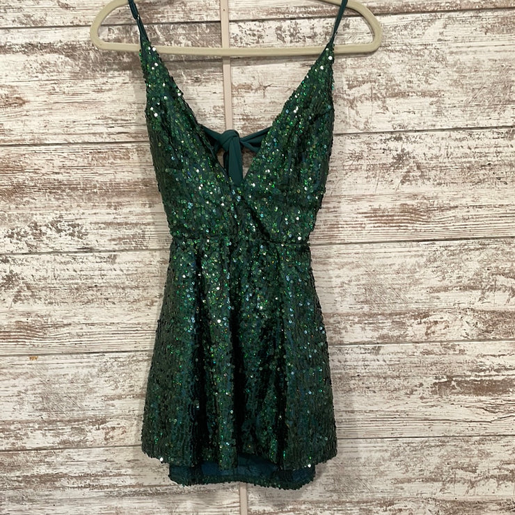 GREEN SPARKLY SHORT DRESS