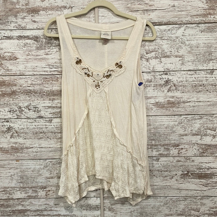 WHITE SLEEVELESS  TOP