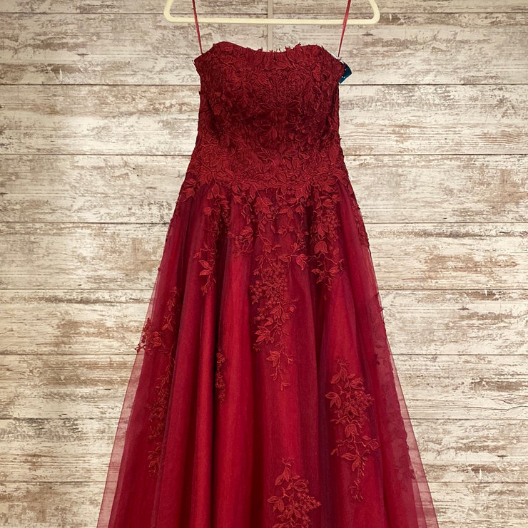 BURGUNDY/FLORAL A LINE GOWN