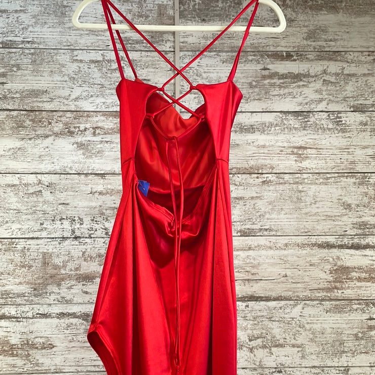 RED LONG EVEING GOWN