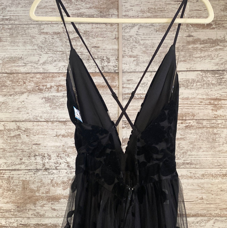 BLACK/FLORAL LONG EVENING GOWN