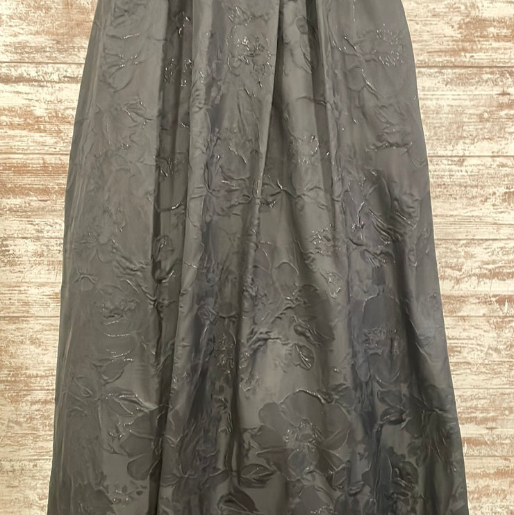 BLACK PRINCESS GOWN (NEW)