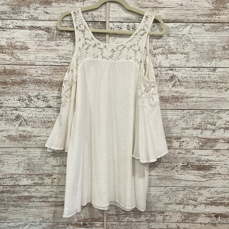 WHITE LACE LONG SLEEVE