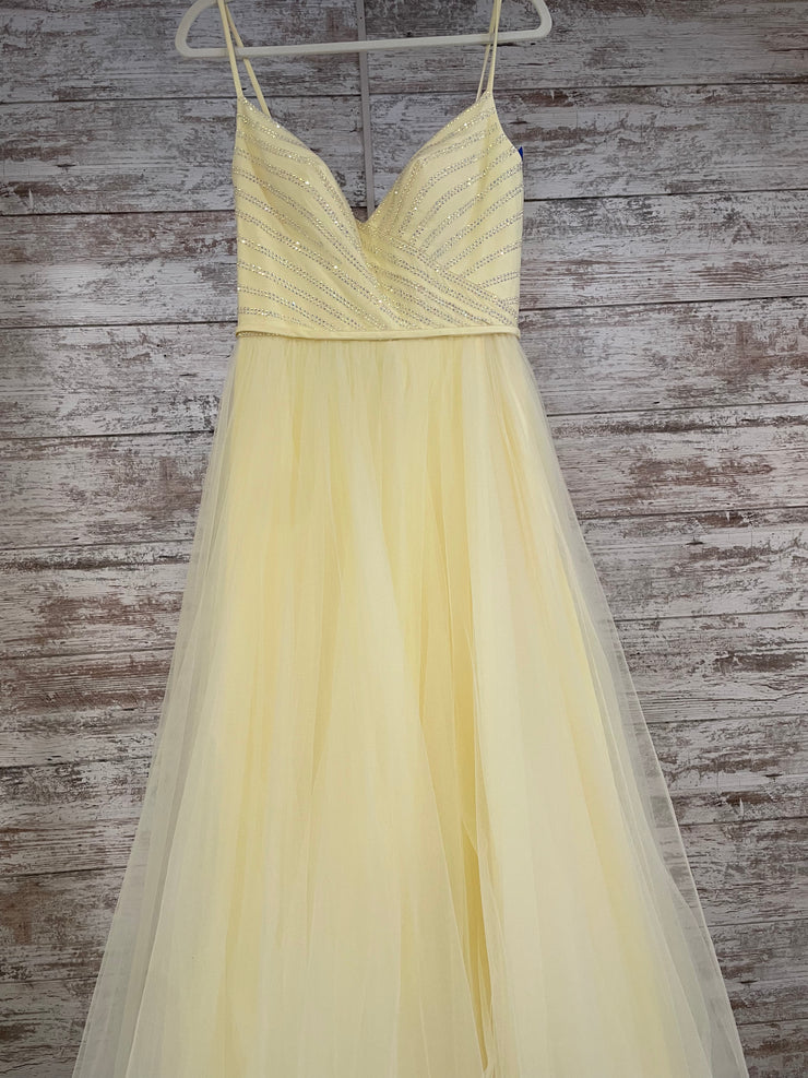 YELLOW PRINCESS GOWN (NEW)