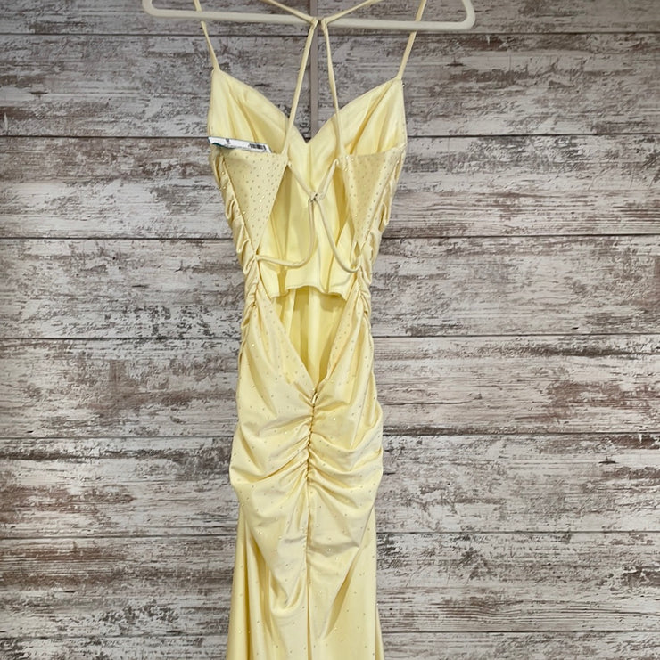 YELLOW LONG EVENIN GOWN