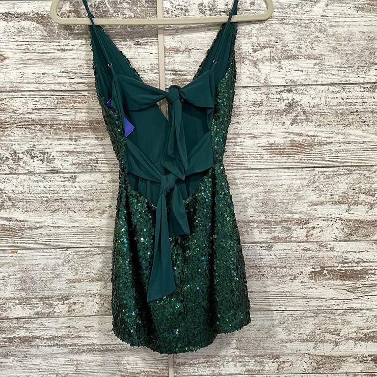 GREEN SPARKLY SHORT DRESS