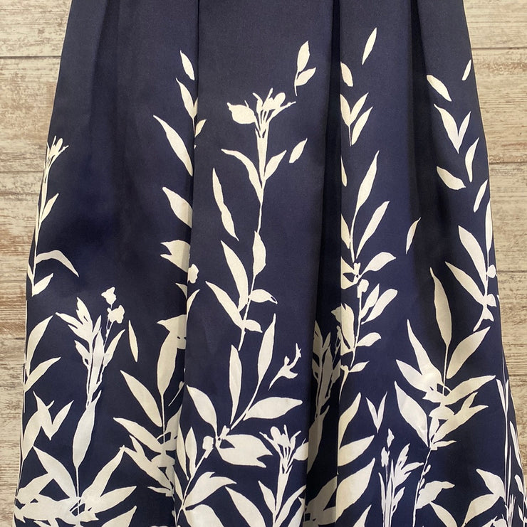 NAVY/WHITE FLORAL A LINE GOWN