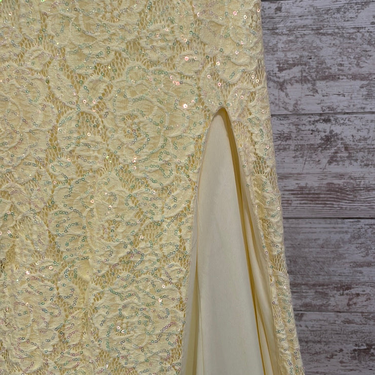 YELLOW LACE LONG DRESS (NEW)