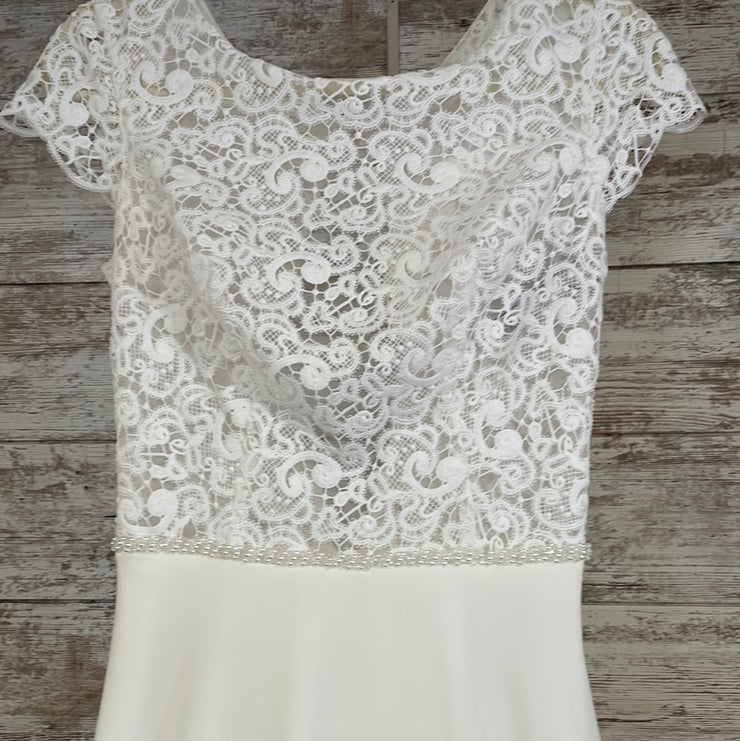 WHITE WEDDING GOWN (NEW)