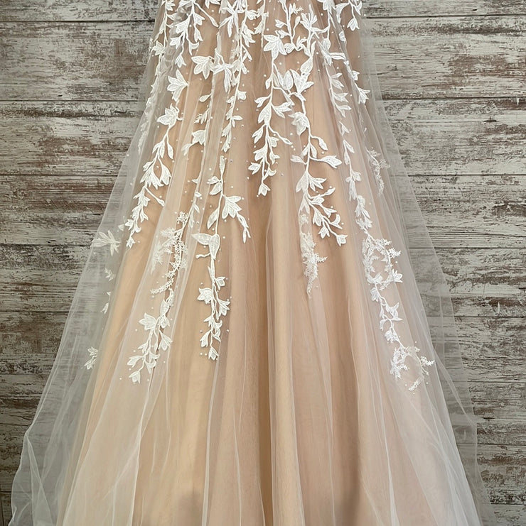 WHITE/TAN PRINCESS GOWN (NEW)