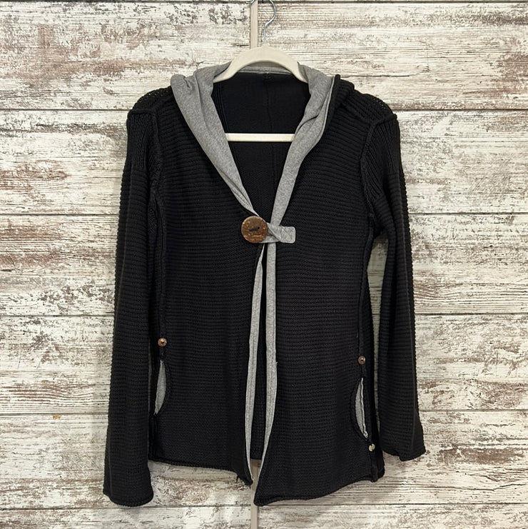 BLACK/GRAY SWEATER HOODIE