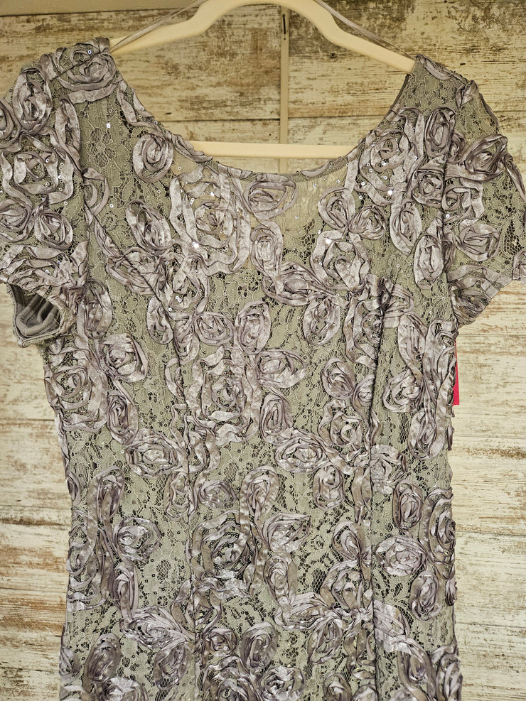 GRAY/FLORAL LONG EVENING GOWN