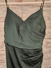 GREEN LONG EVENING GOWN