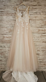 IVORY/FLORAL WEDDING-NEW$1199