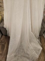 WHITE WEDDING GOWN (NEW) $800