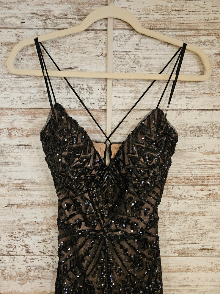 BLACK SPARKLY MERMAID GOWN