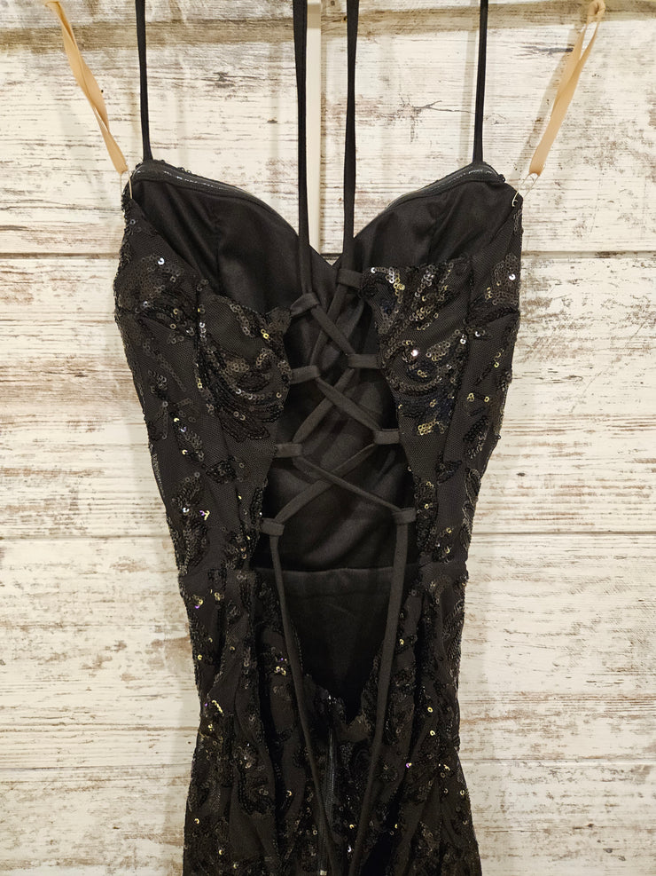 BLACK SPARKLY SHORT DRESS