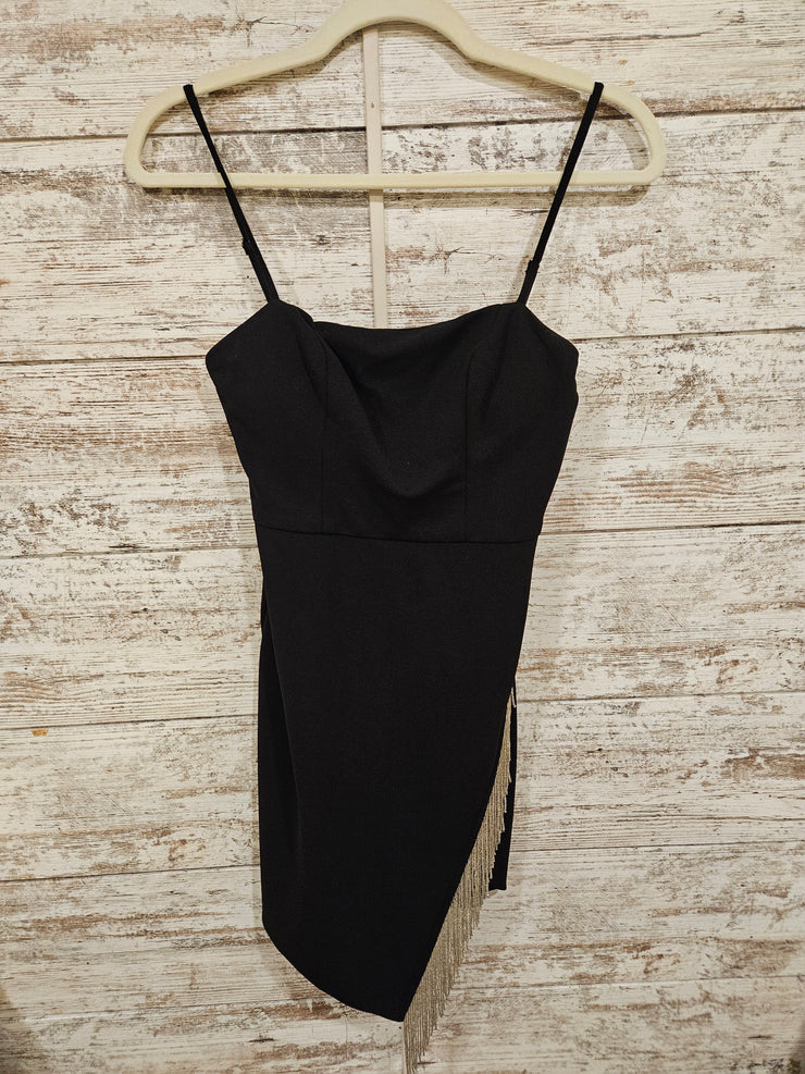 BLACK SIDE FRINGE SHORT DRESS