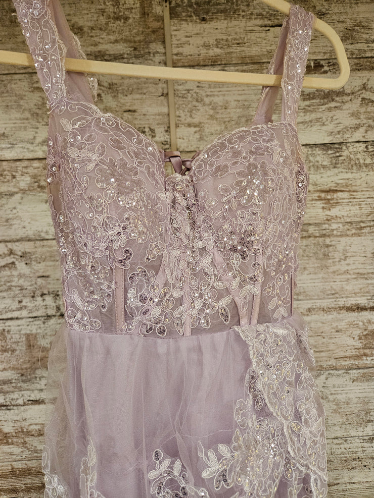 LAVENDER/FLORAL RUFFLED A LINE