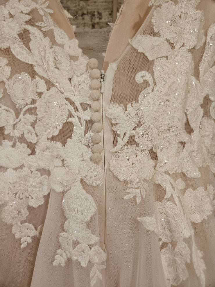 WHITE/NUDE WEDDING GOWN