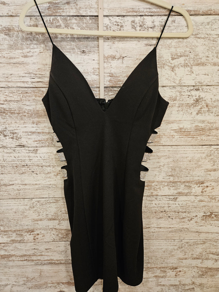 BLACK SHORT DRESS