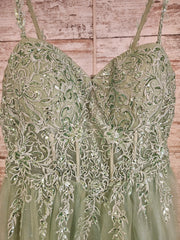 GREEN/FLORAL A LINE GOWN