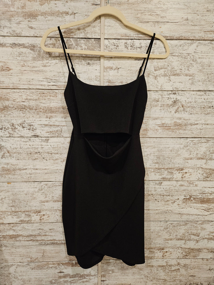 BLACK SHORT DRESS