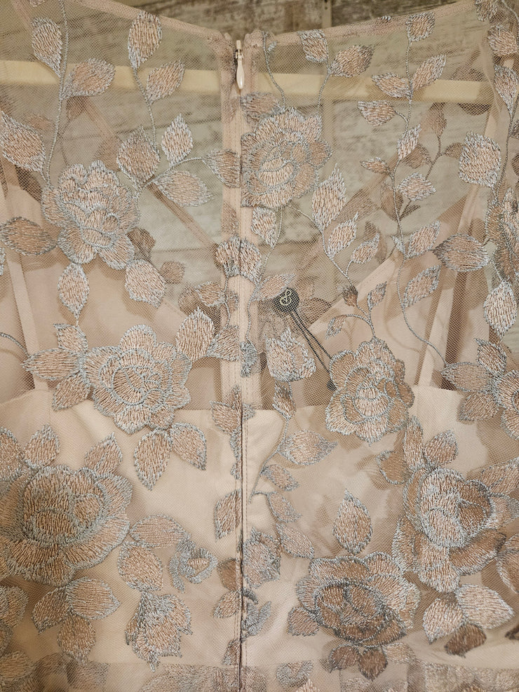 BLUSH FLORAL LONG DRESS (NEW)