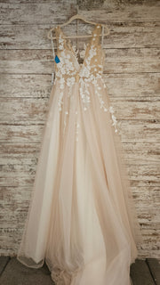 IVORY/FLORAL WEDDING-NEW$1199