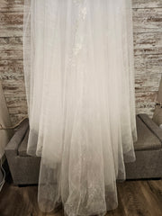 WHITE WEDDING GOWN (NEW)