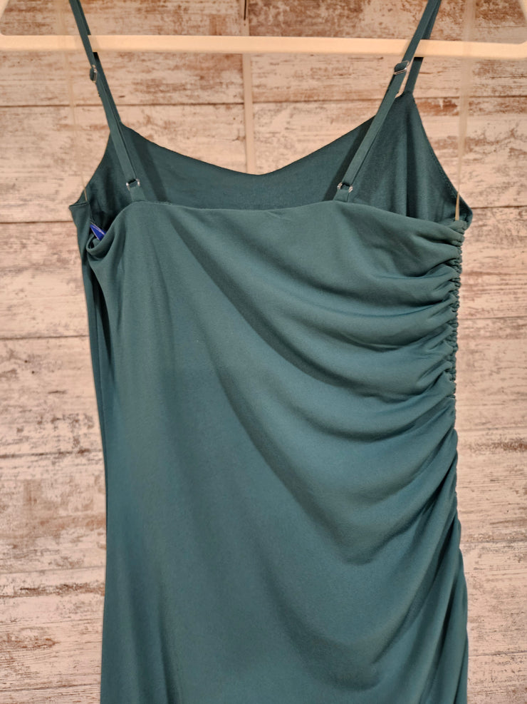 GREEN LONG EVENING GOWN
