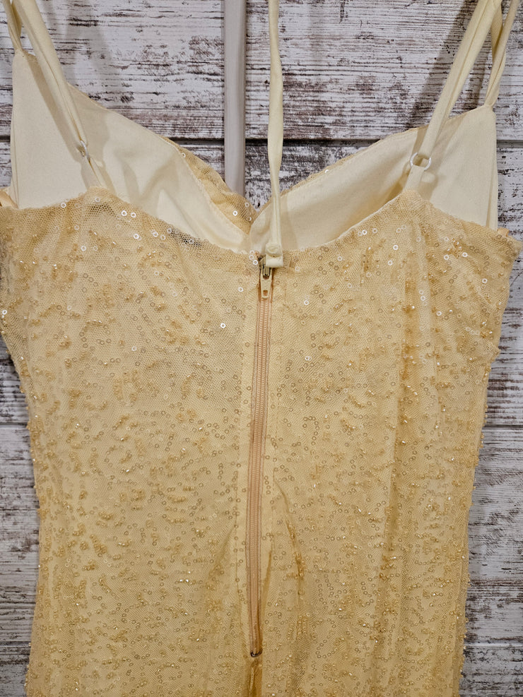 YELLOW SPARKLY SHORT DRESS