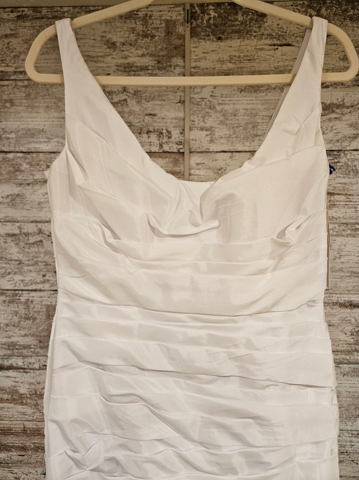 WHITE WEDDING GOWN (NEW) $499