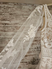 WHITE WEDDING GOWN (NEW) $1300