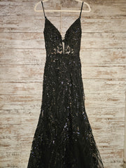 BLACK/FLORAL SPARKLY LONG DRES