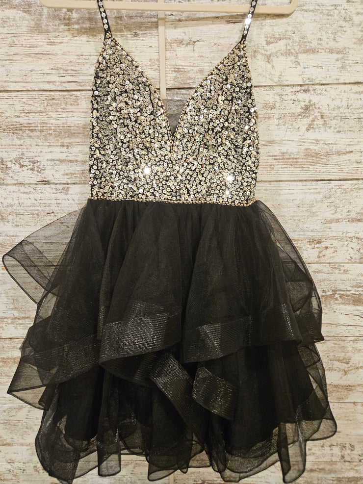 BLACK/SILVER SHORT DRESS